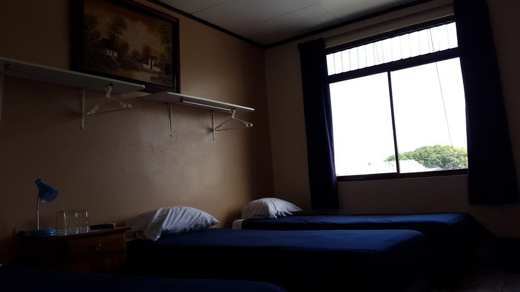 Hotel Costa Del Sol 利蒙港 外观 照片